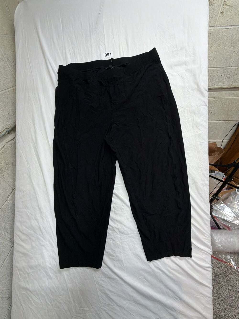 Eileen Fisher Black Textured Knit Cropped Pants Size 1X